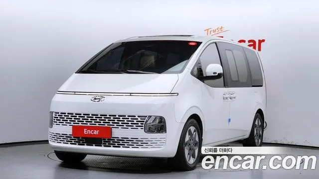Hyundai Staria Modern