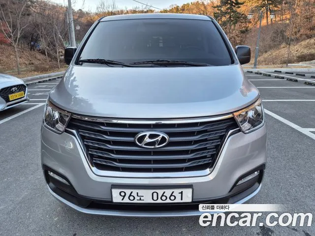 Hyundai Starex Modern