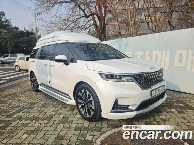 Kia Carnival Signature
