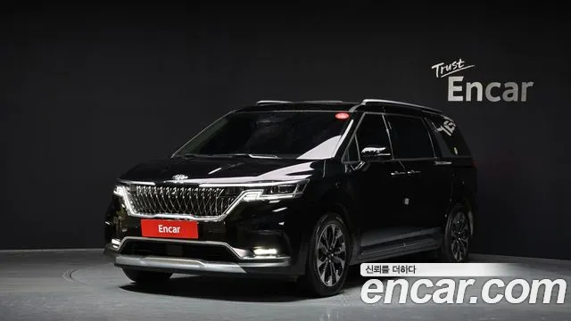 Kia Carnival 9-Seater Noblesse