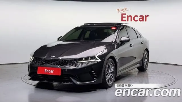 Kia K5 Signature