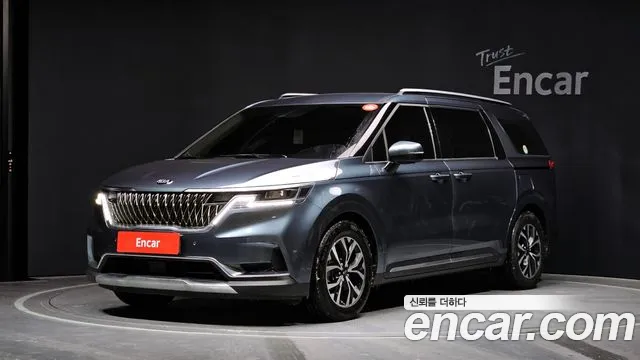 Kia Carnival 9-Seater Signature