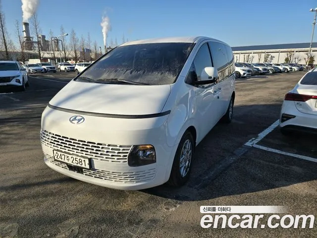 Hyundai Staria disability support car