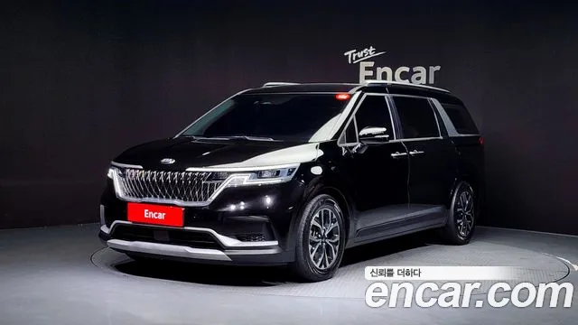 Kia Carnival 9-Seater Prestige