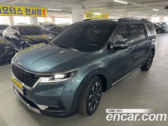 Kia Carnival Gasoline 9-Seater Signature