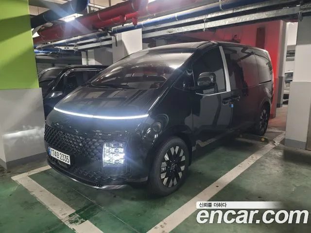 Hyundai Staria Inspiration