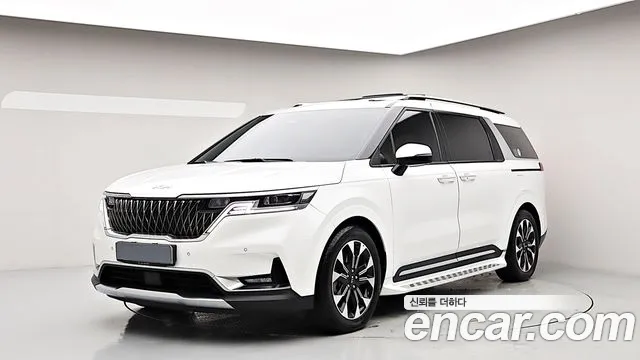 Kia Carnival 9-Seater Signature