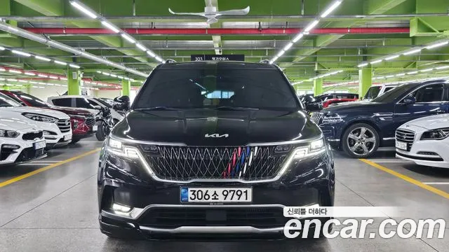 Kia Carnival 9-Seater Signature