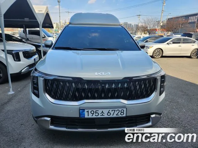 Kia Carnival HEV 9-Seater Hi-Limousine (Special vehicle)