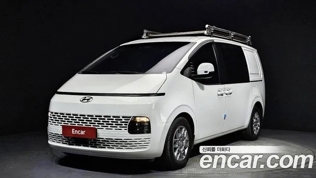 Hyundai Staria Modern