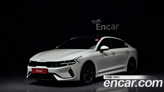 Kia K5 Signature