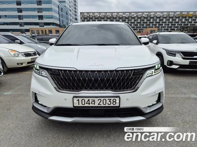 Kia Carnival 9-Seater Prestige