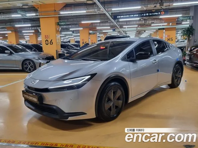 Toyota Prius 2.0 LE