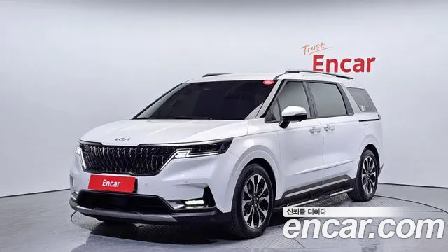 Kia Carnival Gasoline 9-Seater Signature