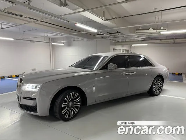 Rolls-Royce Ghost 6.7 EWB V12