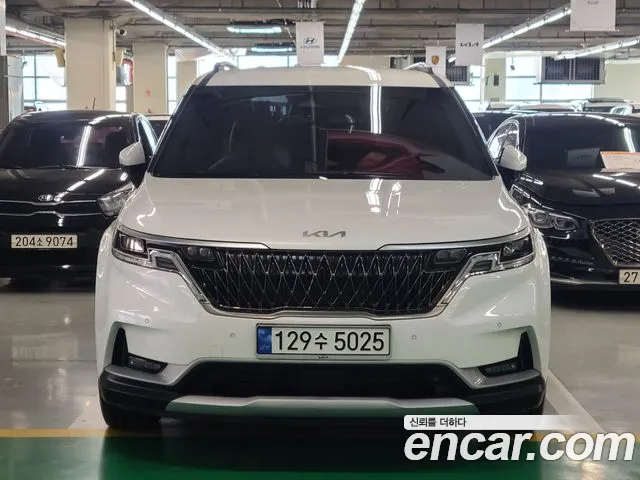 Kia Carnival Gasoline 9-Seater Prestige