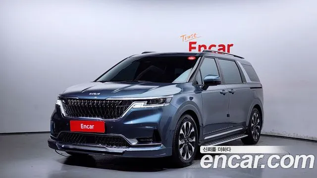 Kia Carnival Gasoline 9-Seater Signature