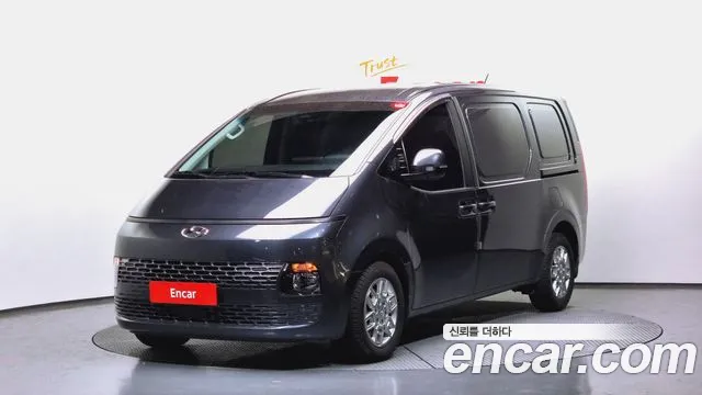 Hyundai Staria Modern