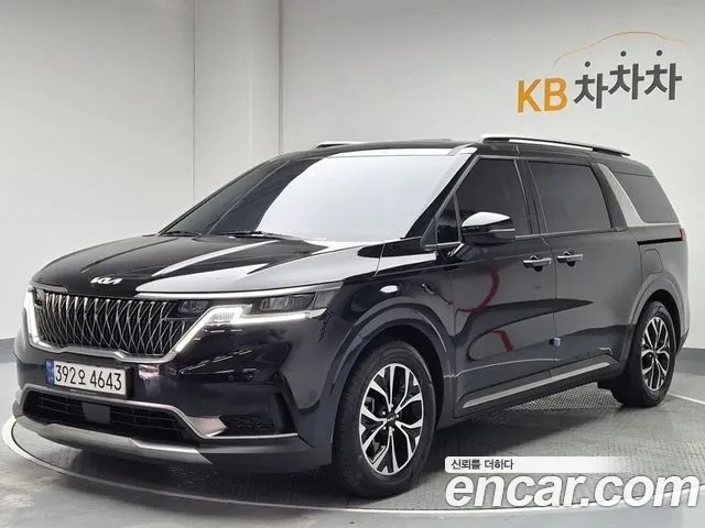 Kia Carnival 9-Seater Noblesse
