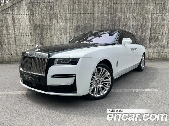 Rolls-Royce Ghost 6.7 V12