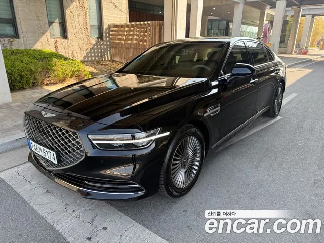 Genesis G90 Luxury