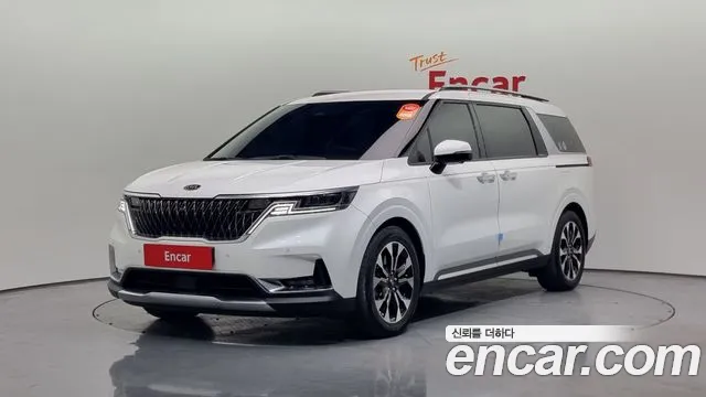 Kia Carnival 9-Seater Noblesse