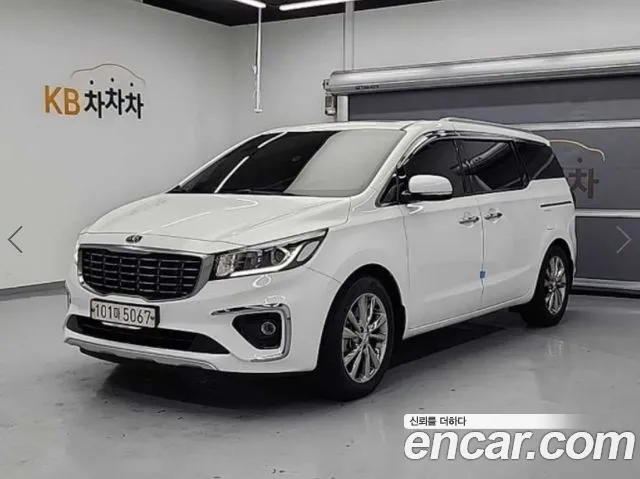 Kia Carnival 9-Seater Prstige