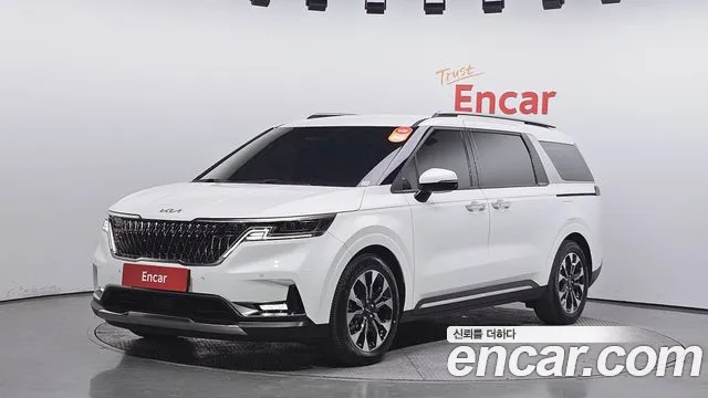 Kia Carnival Gasoline 7-Seater Noblesse