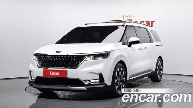 Kia Carnival 9-Seater Noblesse