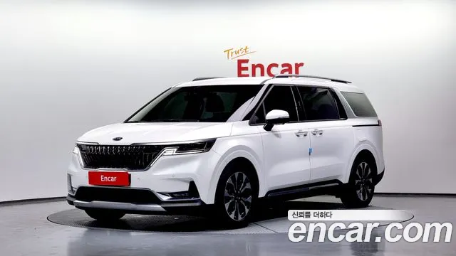 Kia Carnival 9-Seater Signature