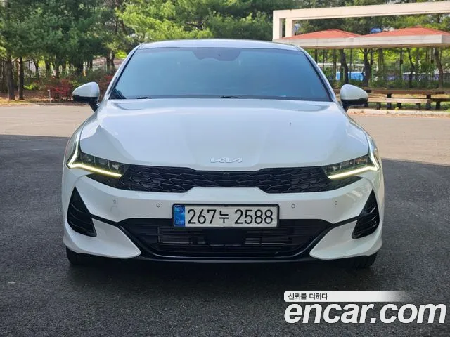 Kia K5 Signature