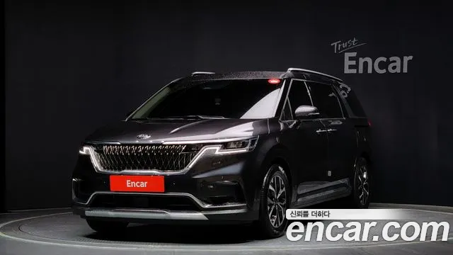 Kia Carnival 9-Seater Signature