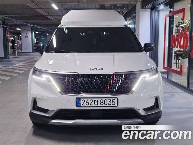 Kia Carnival 9-Seater Prestige