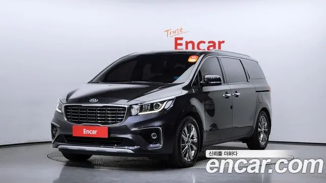Kia Carnival 9-Seater Prstige