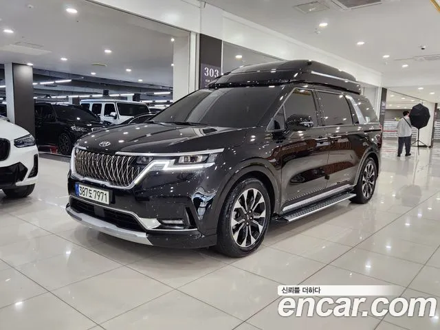Kia Carnival Signature
