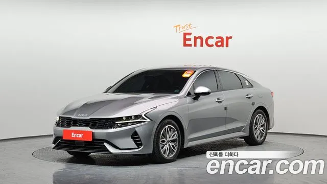 Kia K5 Signature