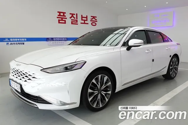 Kia K8 Signature
