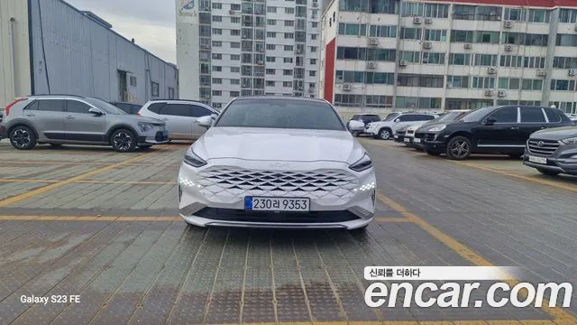 Kia K8 Signature