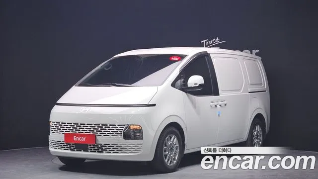 Hyundai Staria Modern