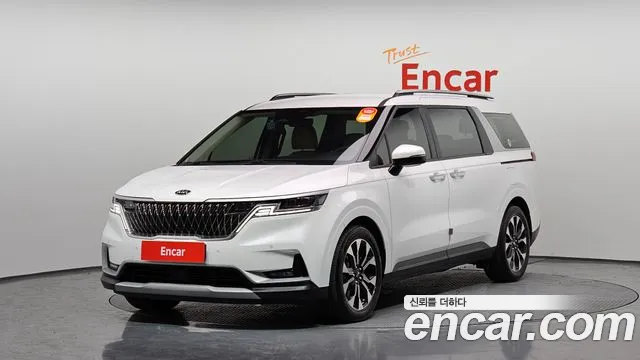 Kia Carnival 9-Seater Prestige