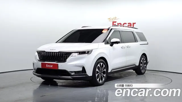 Kia Carnival 9-Seater Signature