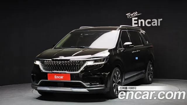Kia Carnival 9-Seater Noblesse