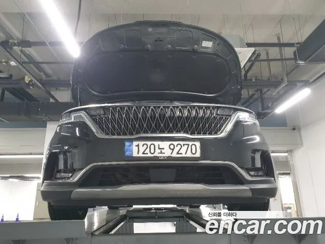 Kia Carnival Gasoline 9-Seater Signature