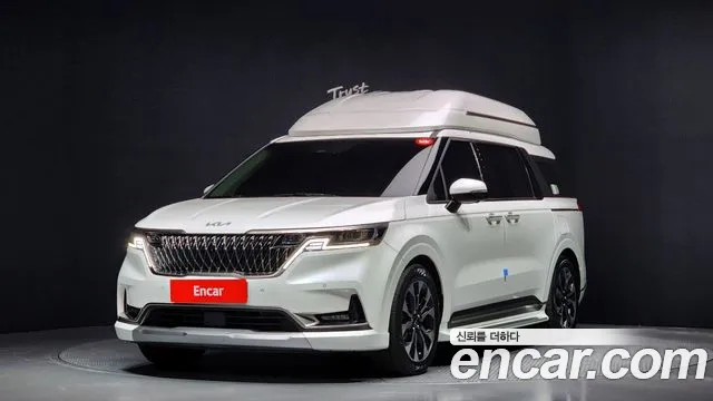 Kia Carnival Signature
