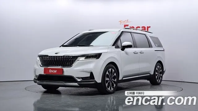 Kia Carnival 9-Seater Noblesse
