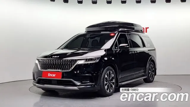 Kia Carnival 9-Seater Noblesse