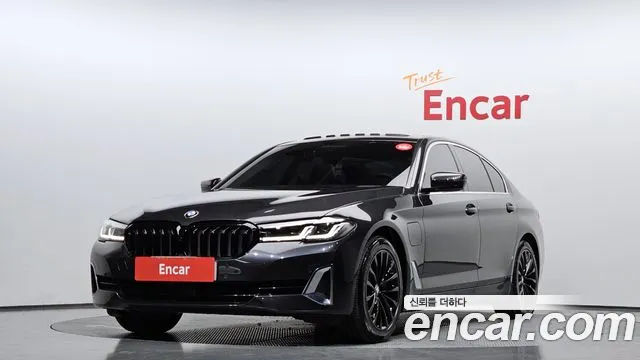 BMW 5-Series 530e Luxury