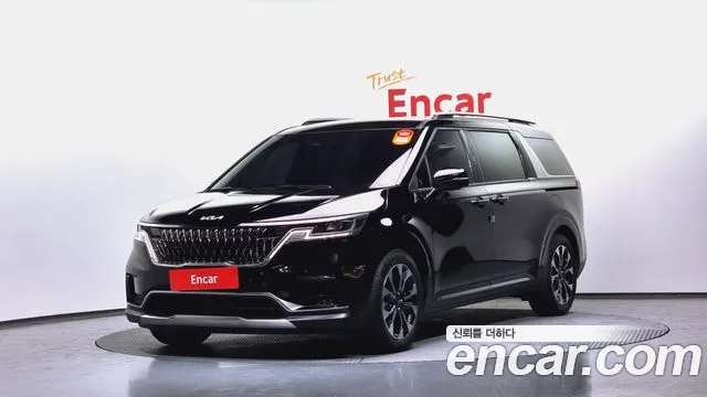 Kia Carnival Gasoline 7-Seater Signature