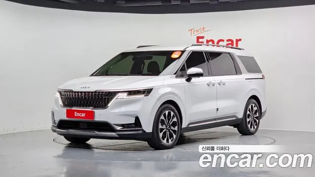Kia Carnival 9-Seater Noblesse