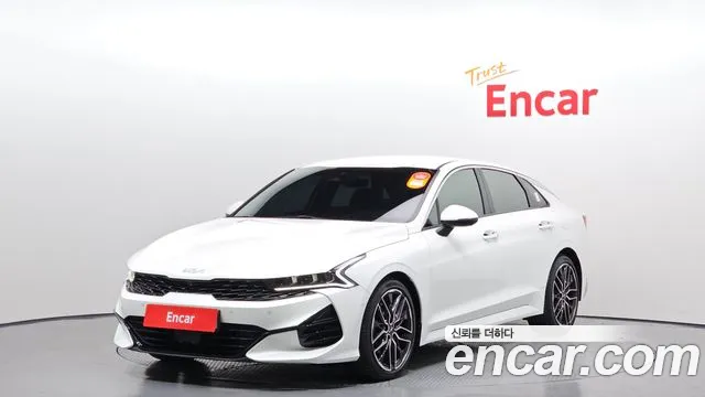 Kia K5 Signature